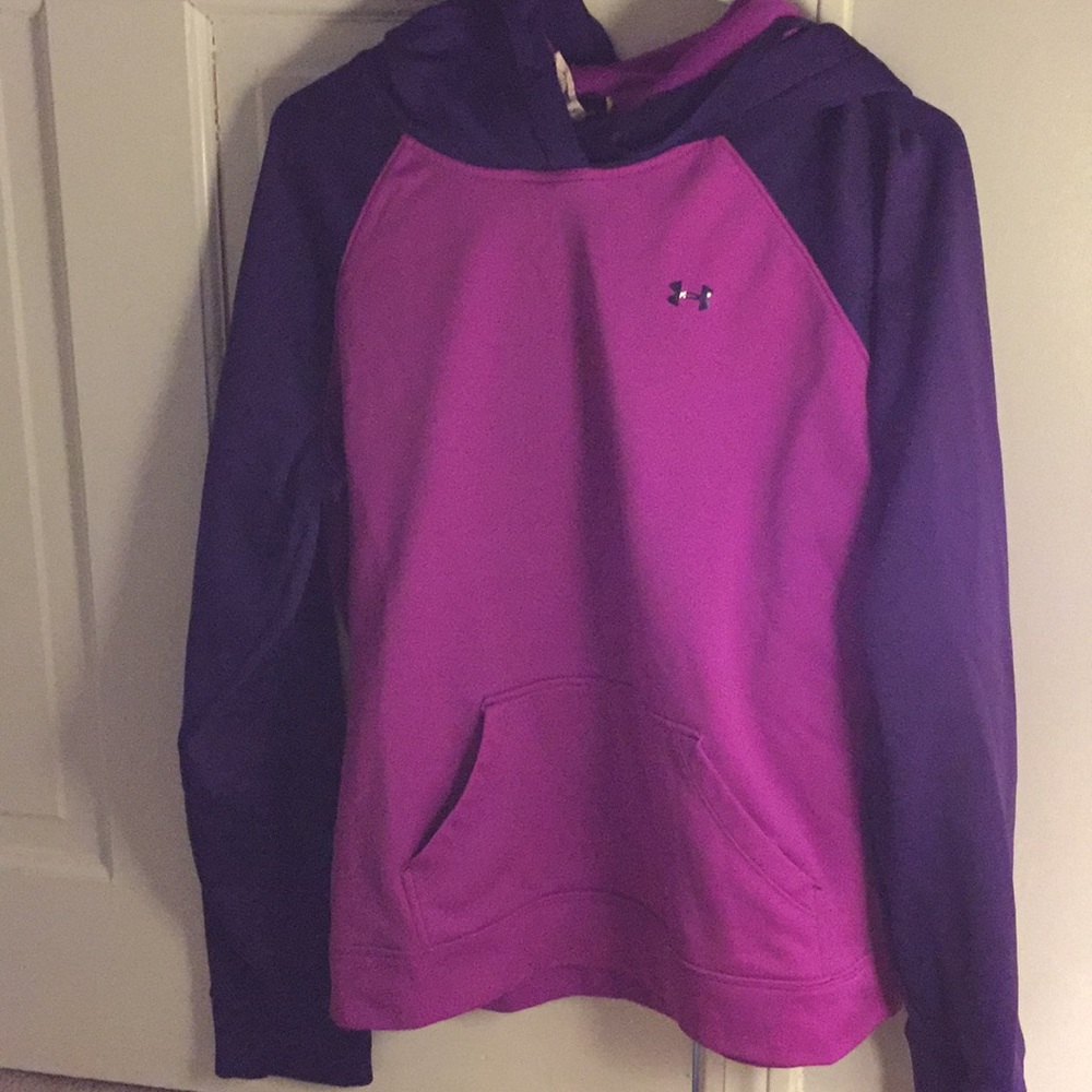 Women’s Under Armor Sweatshirt